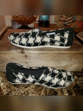 TOMS Alpargata Hounds Tooth Slip-On Shoe